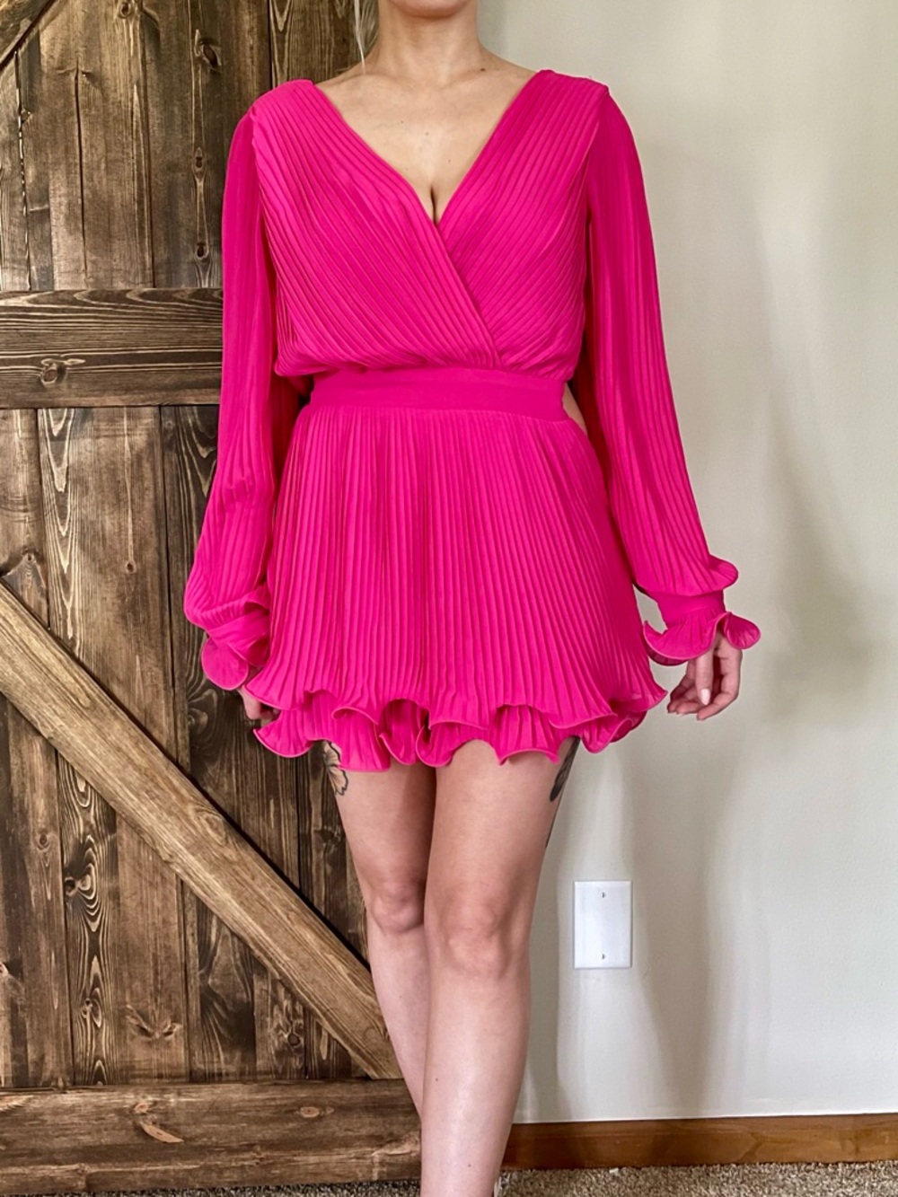 💕Endless Rose Hot Pink Pleated Long Sleeve Romper NWT XS Statement